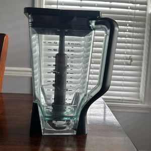 Ninja blender pitcher with blade base is not included